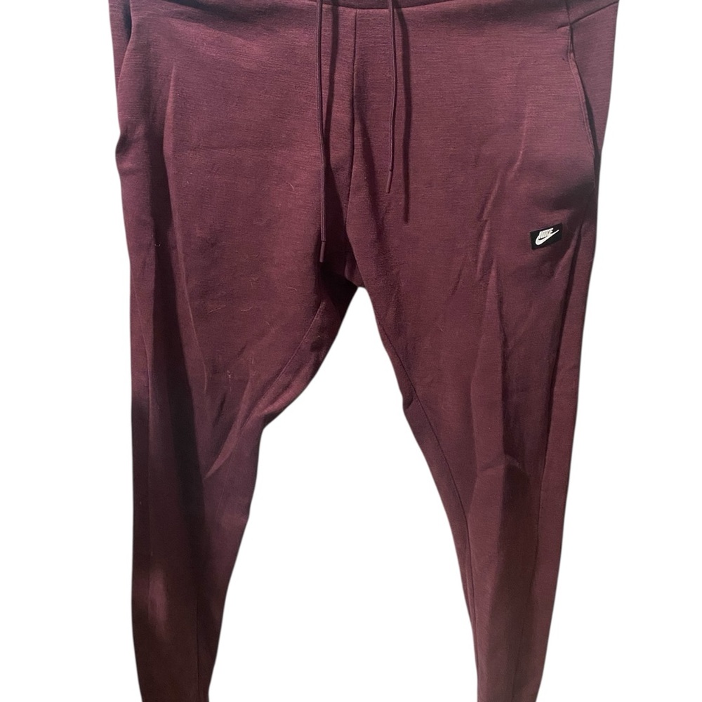 Nike Men's Maroon Jogger Pants